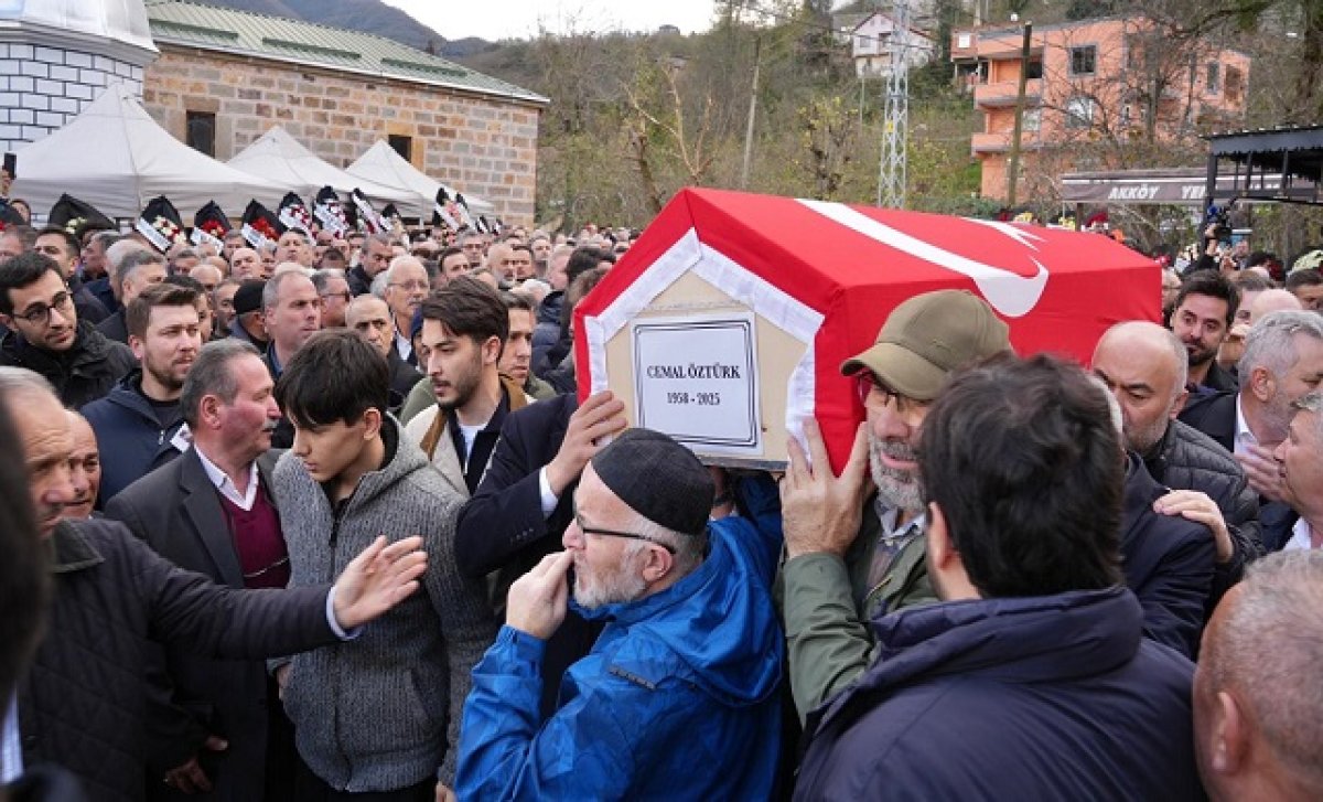 Son Yolculuğuna Uğurlandı